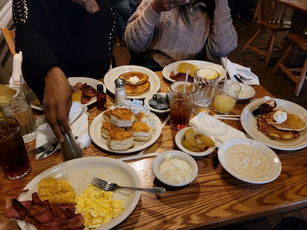 Cracker Barrel Old Country Store LYH Lynchburg Tourism