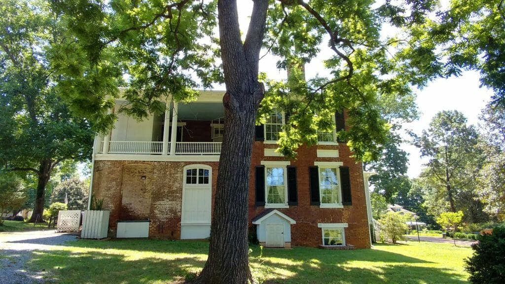 Avenel House LYH Lynchburg Tourism