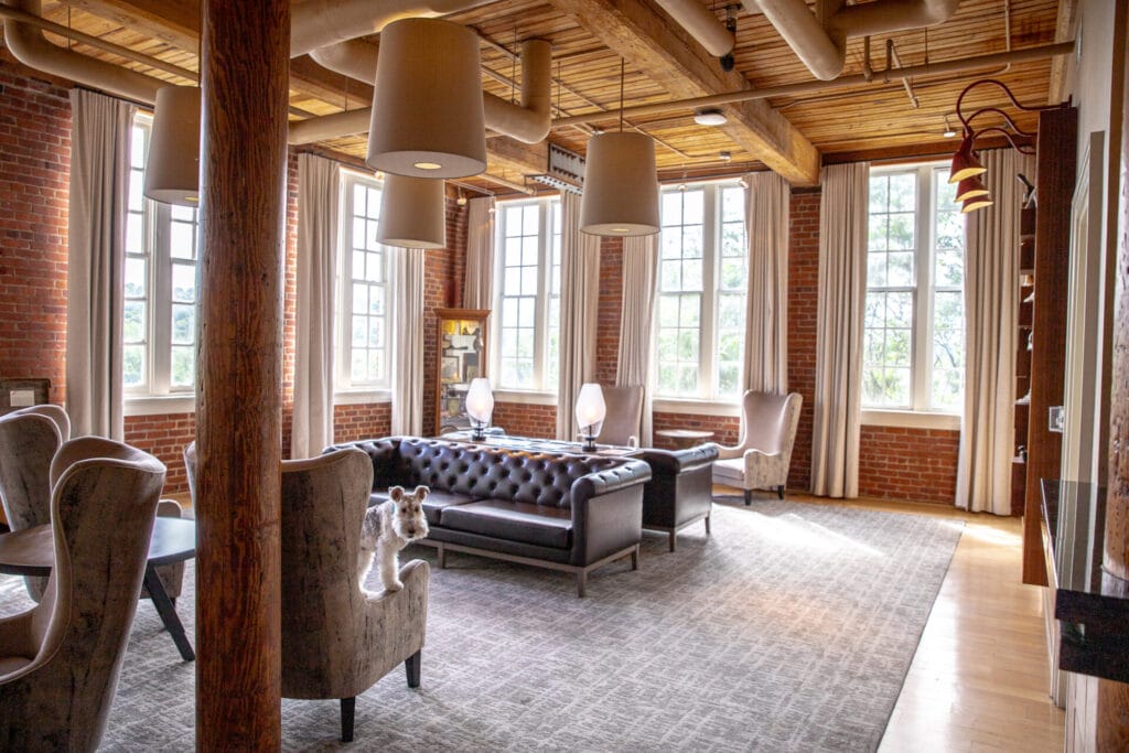 Craddock Terry Hotel Lobby, Downtown LYH