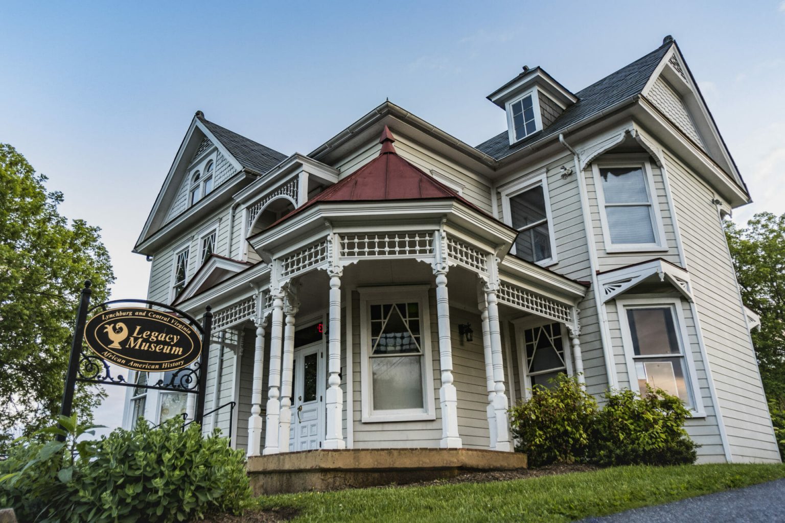 A Stroll Through Time Take a walk along historic 5th Street in